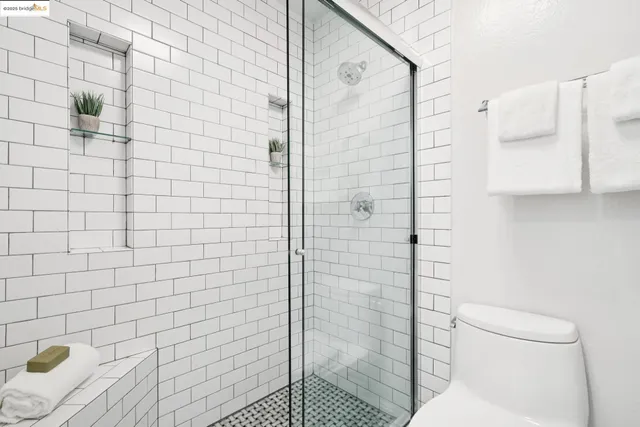 $599,000 | 325 Vernon Street, Unit 103, Oakland, CA 94610