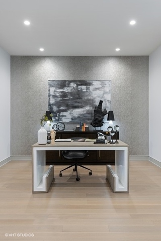 1550 North Clark Street, Unit 702 Chicago, IL 60610 - Photo 12 of 23