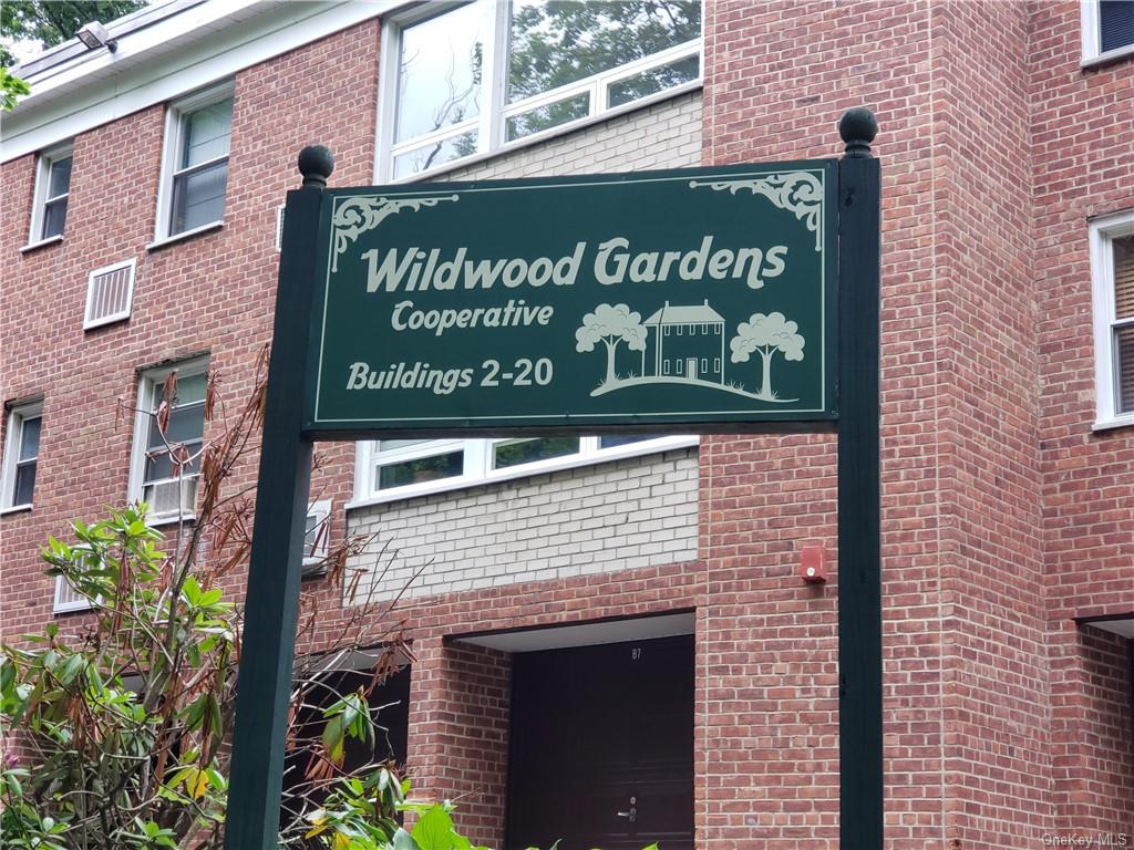 220 Wildwood Road, Unit B 1, Hartsdale, NY 10530 Compass