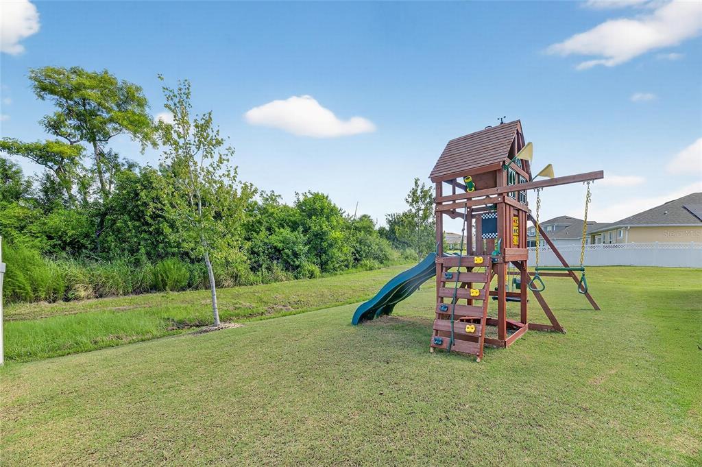 977 Signet Drive Apollo Beach, FL 33572 - Photo 13 of 75