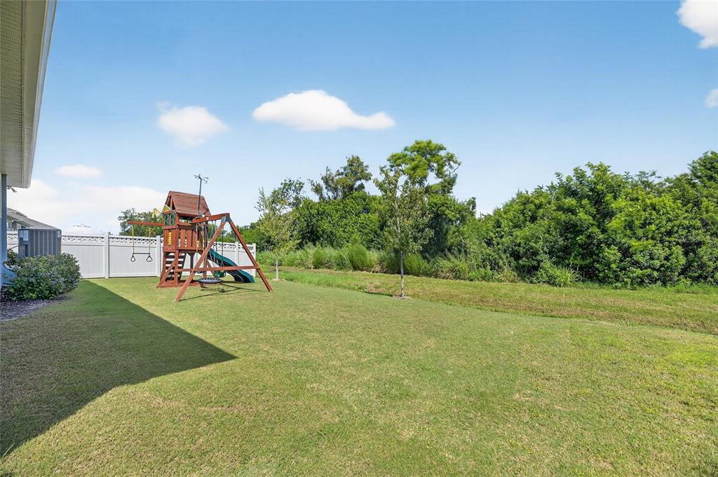 977 Signet Drive Apollo Beach, FL 33572 - Photo 10 of 75