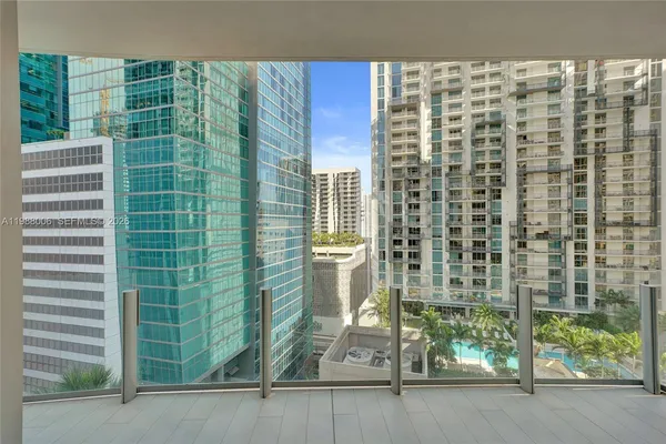 $6,900 | 300 Biscayne Blvd Way, Unit 1808W, Miami, FL 33131