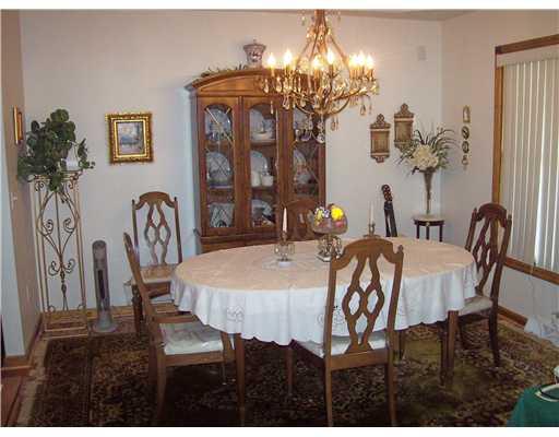 2017 Mountain Shadow Road Hopwood, PA 15445 - Photo 5 of 12 Dining Room.