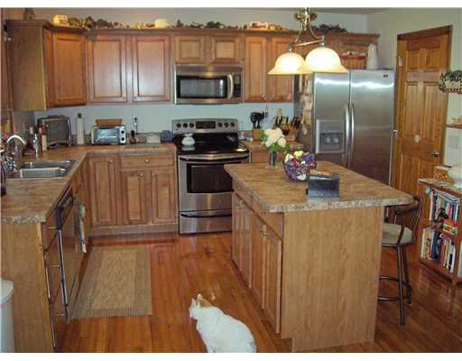 2017 Mountain Shadow Road Hopwood, PA 15445 - Photo 6 of 12 Kitchen.