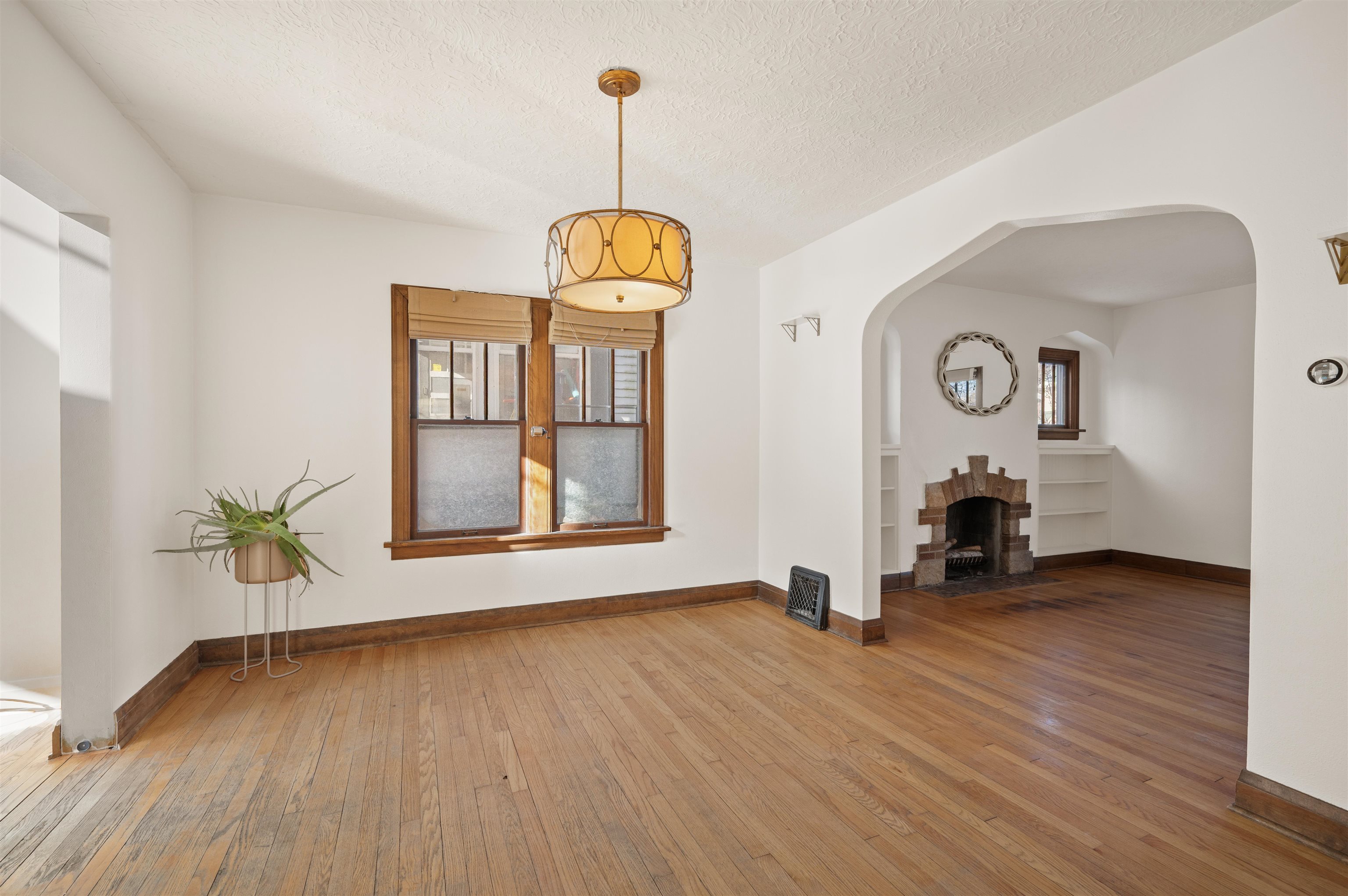 2725 Kendall Avenue Madison, WI 53705 - Photo 10 of 34