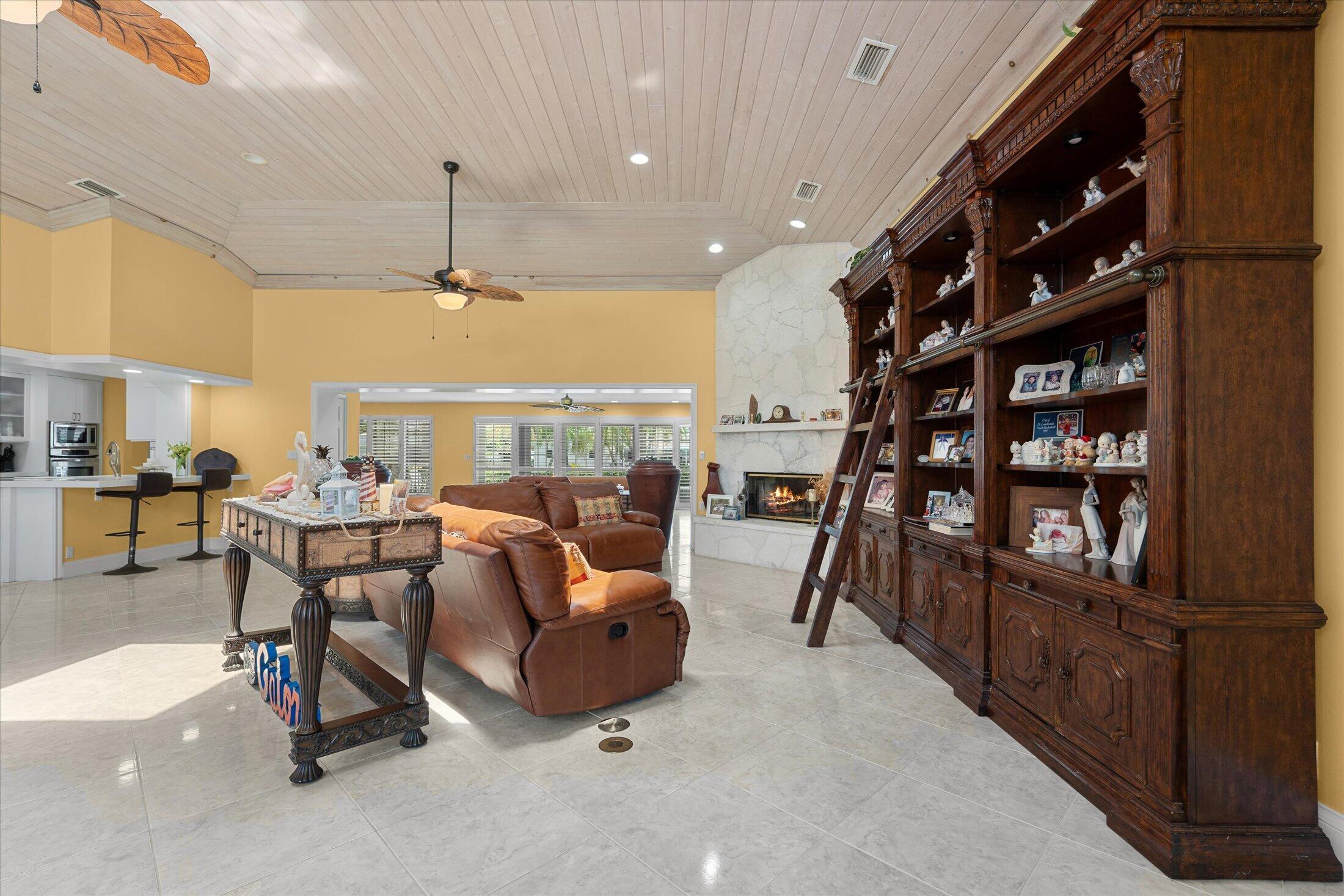 2141 Northeast 29th Street Lighthouse Point, FL 33064 - Photo 11 of 53 9