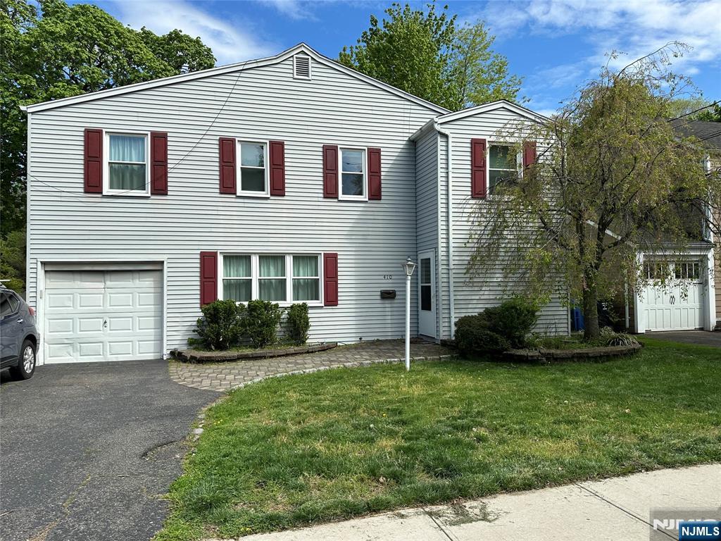 410 Burlington Road Paramus, NJ 07652 - Photo 12 of 12