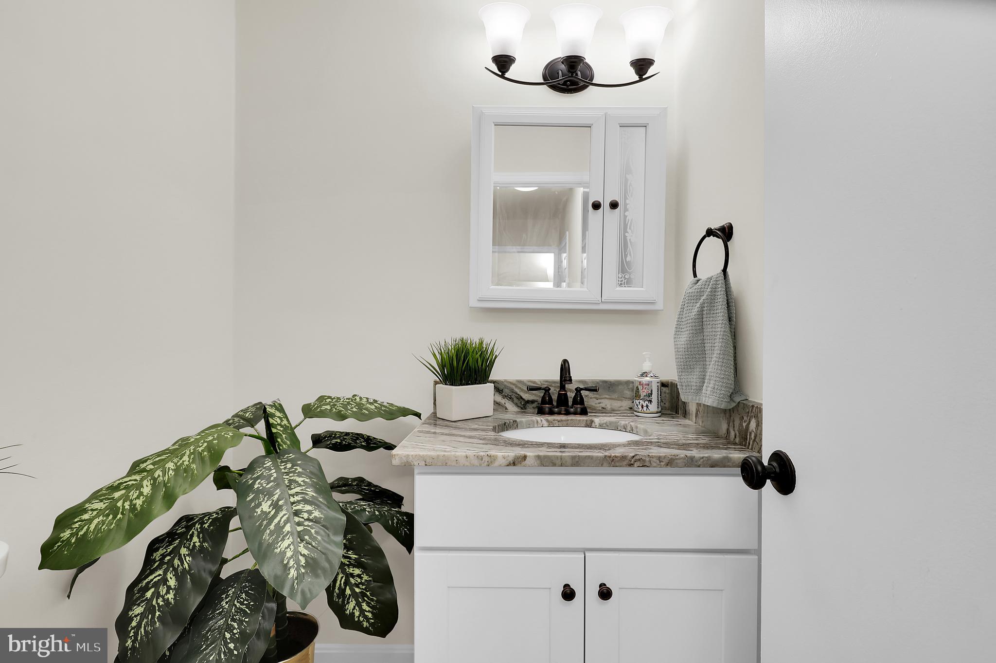 1701 Glastonberry Road Potomac, MD 20854 - Photo 21 of 41