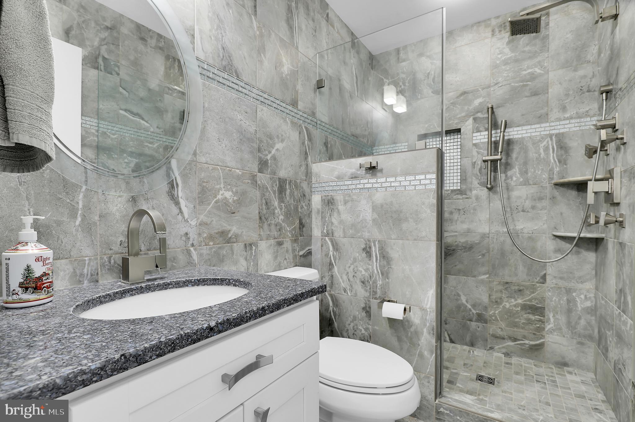 1701 Glastonberry Road Potomac, MD 20854 - Photo 23 of 41