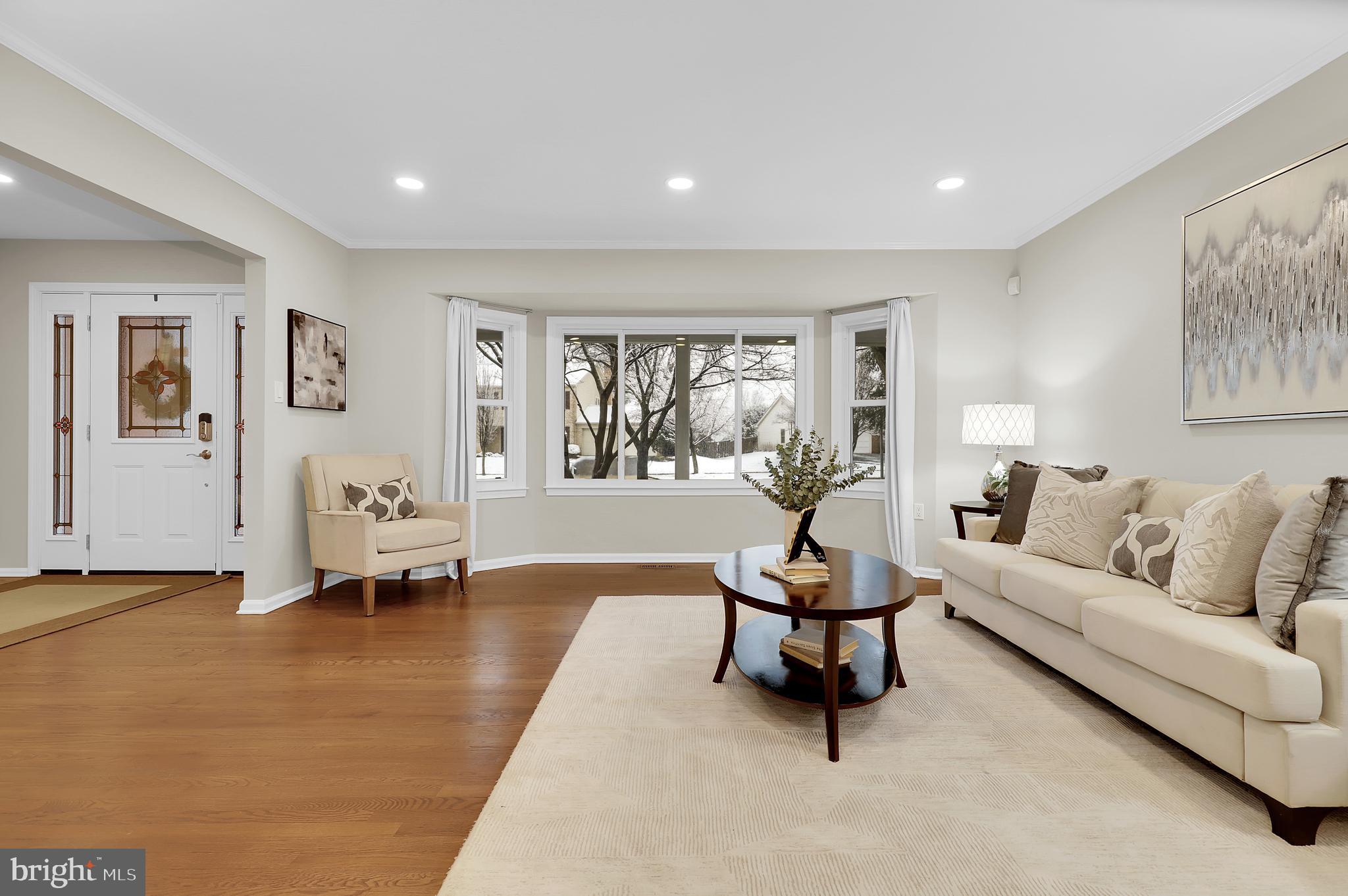 1701 Glastonberry Road Potomac, MD 20854 - Photo 5 of 41