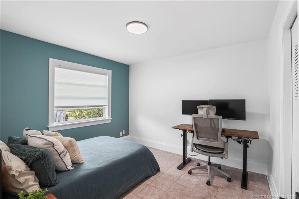 4463 Southeast Village Road Stuart, FL 34997 - Photo 11 of 62