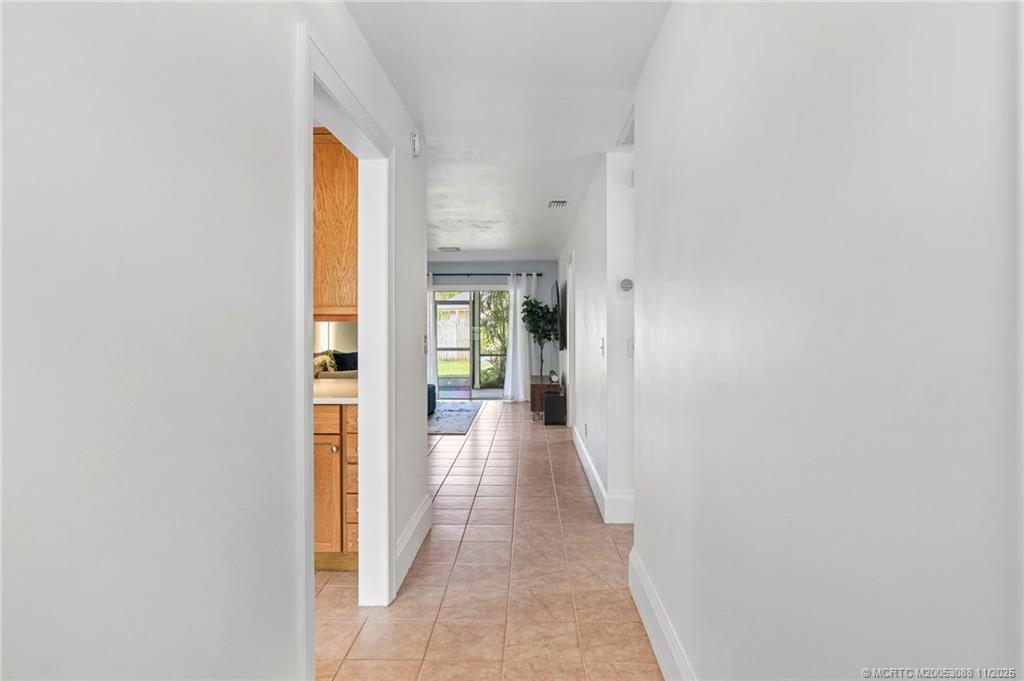 4463 Southeast Village Road Stuart, FL 34997 - Photo 16 of 62