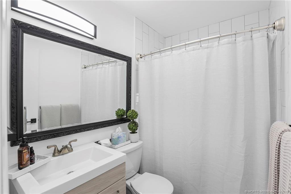 4463 Southeast Village Road Stuart, FL 34997 - Photo 36 of 62