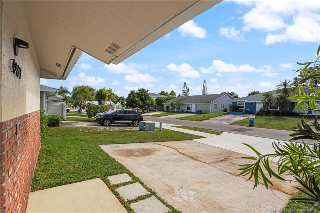 4463 Southeast Village Road Stuart, FL 34997 - Photo 42 of 62