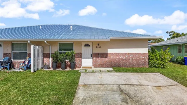 $295,000 | 4463 Southeast Village Road, Stuart, FL 34997