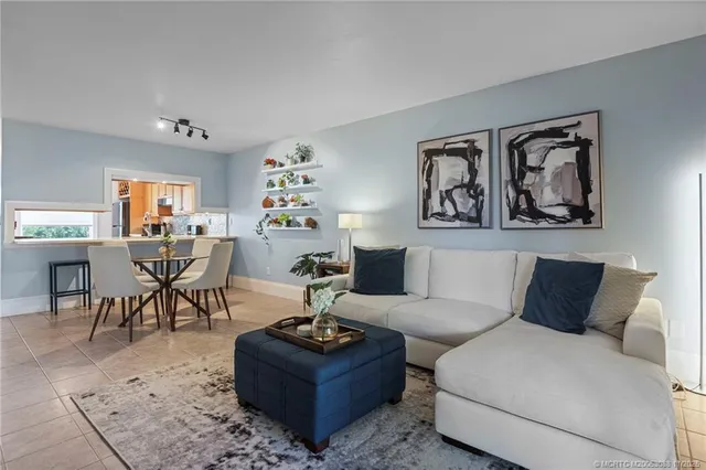 $295,000 | 4463 Southeast Village Road, Stuart, FL 34997