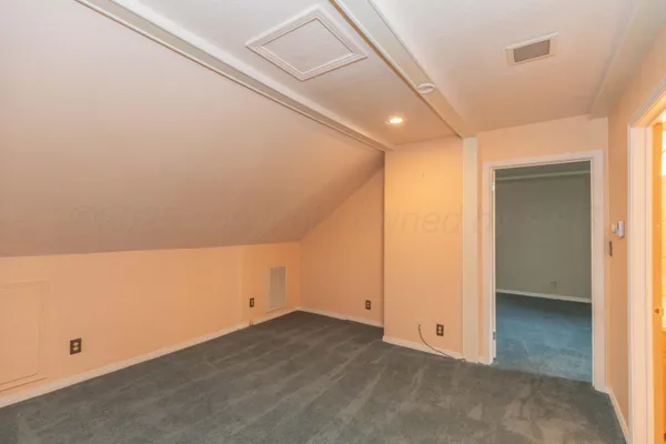 $575,000 | 2131 North Charles Street, Pampa, TX 79065