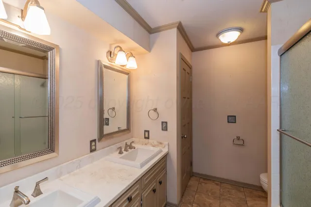 $575,000 | 2131 North Charles Street, Pampa, TX 79065