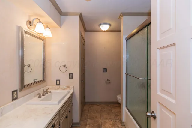 $575,000 | 2131 North Charles Street, Pampa, TX 79065