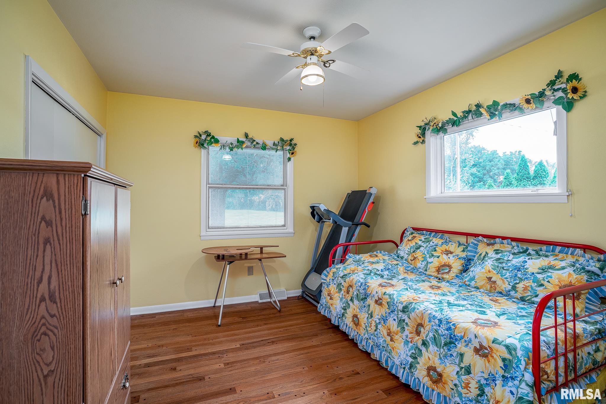9001 Knoxville Road Milan, IL 61264 - Photo 15 of 22 Gallery Image 15