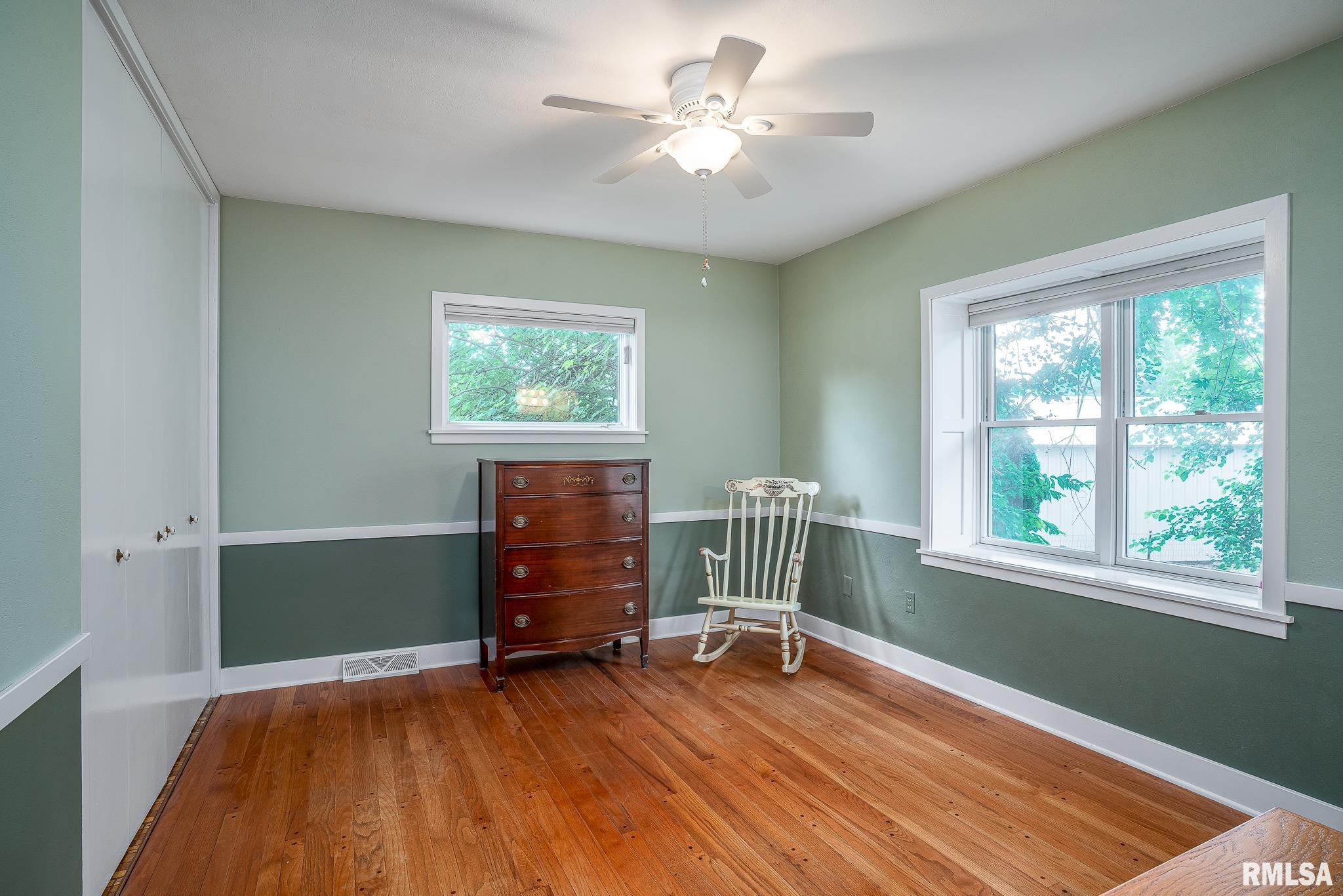 9001 Knoxville Road Milan, IL 61264 - Photo 17 of 22 Gallery Image 17