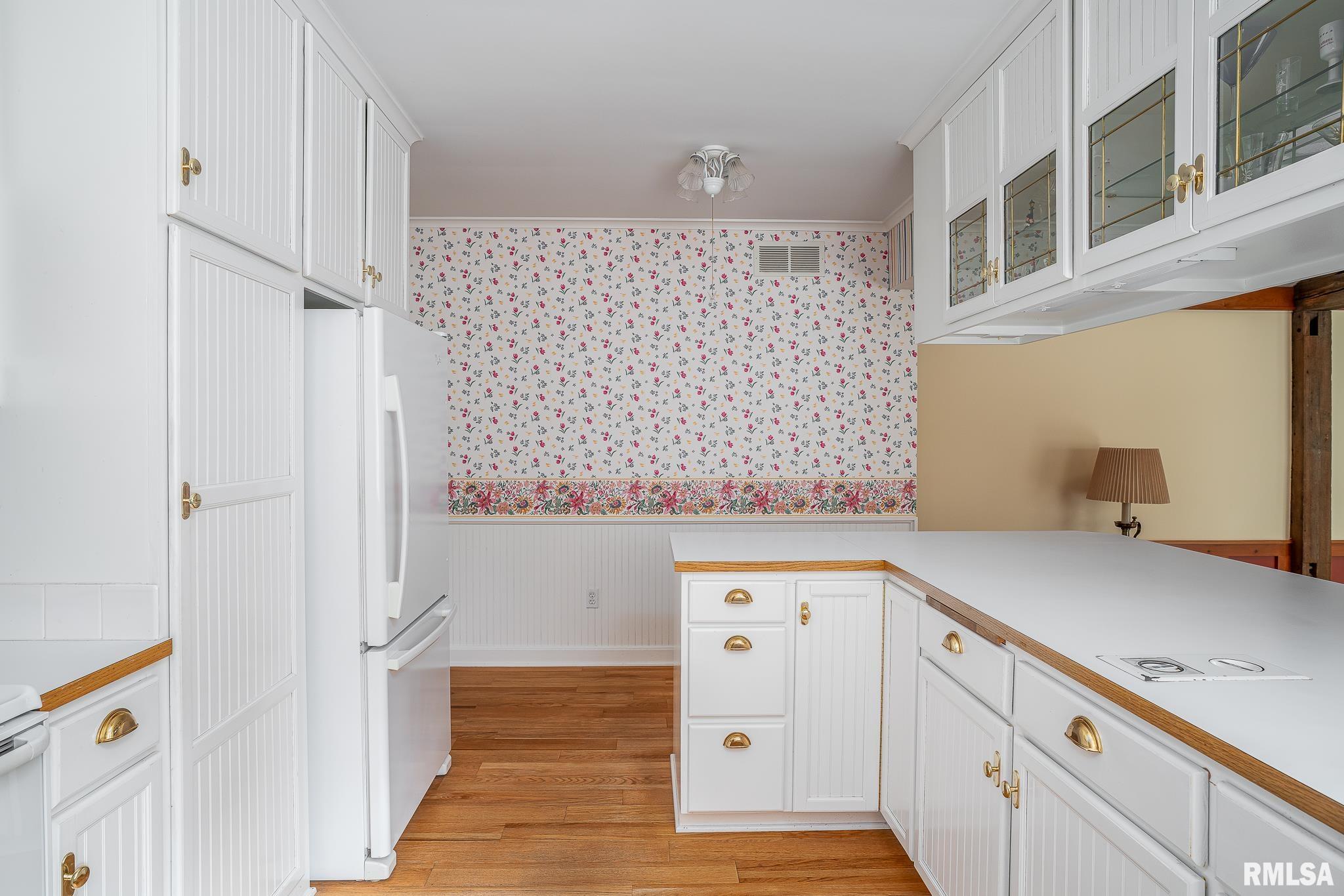 9001 Knoxville Road Milan, IL 61264 - Photo 10 of 22 Gallery Image 10
