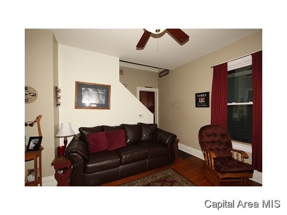 912 Cleveland Avenue Springfield, IL 62704 - Photo 13 of 24 Gallery Image 13