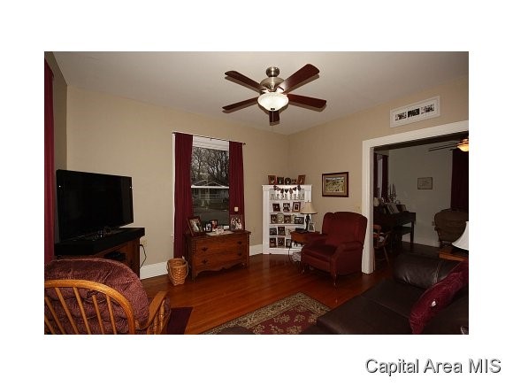 912 Cleveland Avenue Springfield, IL 62704 - Photo 14 of 24 Gallery Image 14