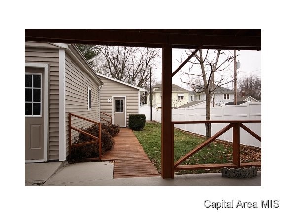 912 Cleveland Avenue Springfield, IL 62704 - Photo 4 of 24 Gallery Image 4