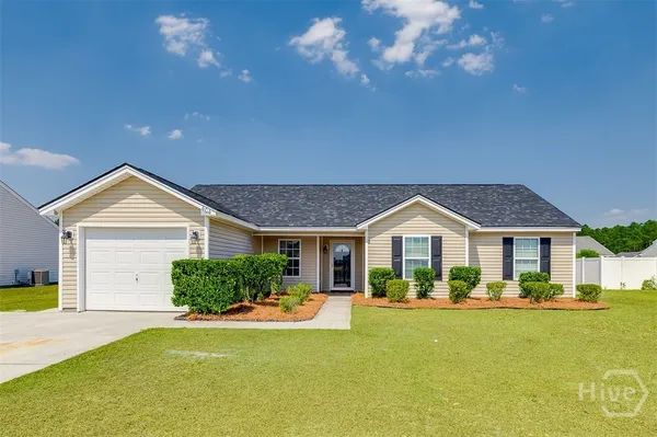 $1,900 | 404 Pine Top Road, Guyton, GA 31312