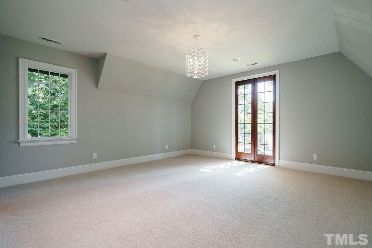 1227 Canterbury Road Raleigh, NC 27607 - Photo 23 of 30