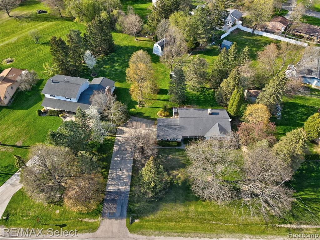 4134 Calkins Road Flint, MI 48532 - Photo 8 of 44