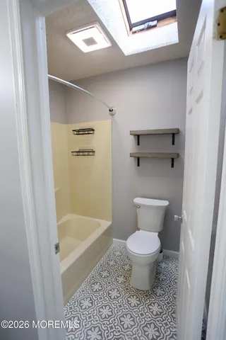 $365,000 | 657 Ellicott Avenue, Toms River, NJ 08753