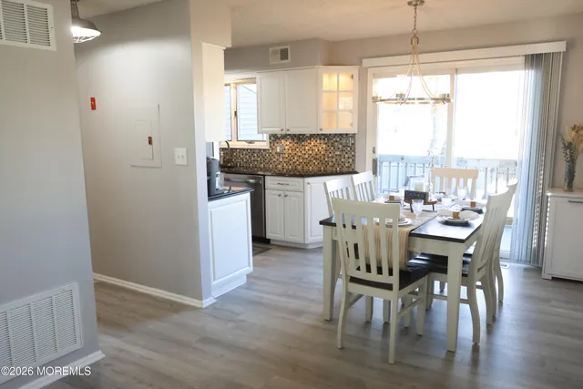 $365,000 | 657 Ellicott Avenue, Toms River, NJ 08753