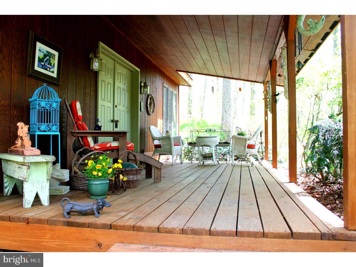 175 Niantic Road Barto, PA 19504 - Photo 3 of 24 Porch