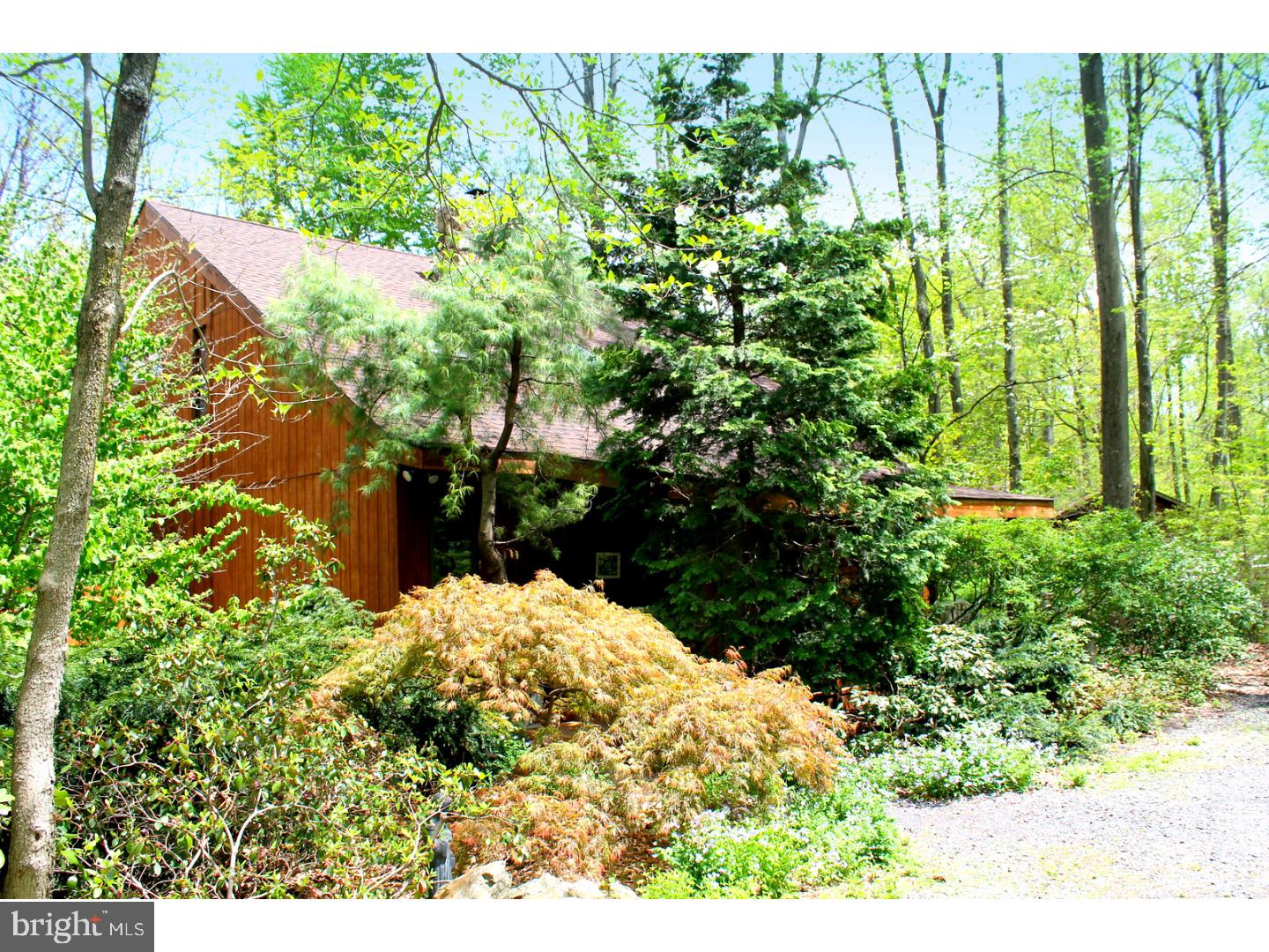 175 Niantic Road Barto, PA 19504 - Photo 4 of 24 Exterior Front