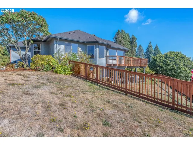 $810,000 | 59720 Oliver Heights Lane, St. Helens, OR 97051
