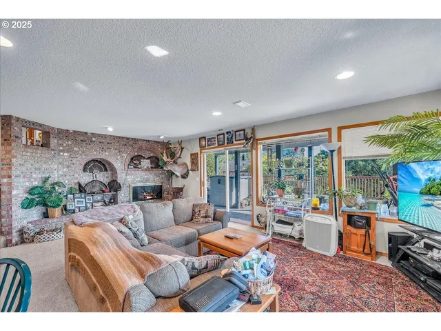 $810,000 | 59720 Oliver Heights Lane, St. Helens, OR 97051