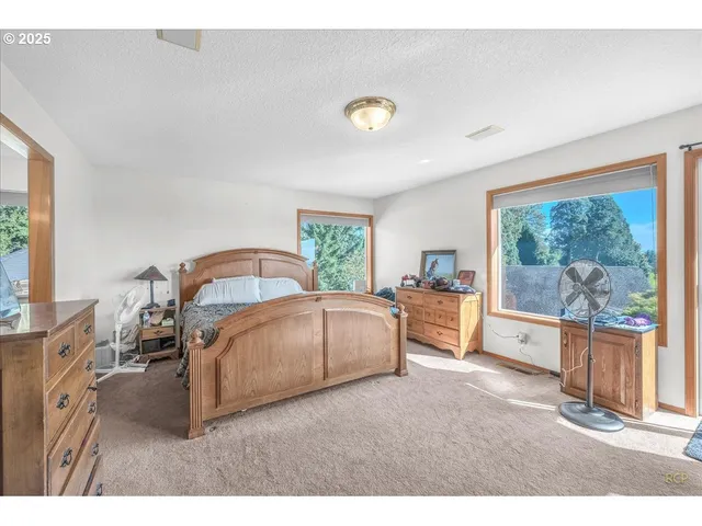 $810,000 | 59720 Oliver Heights Lane, St. Helens, OR 97051