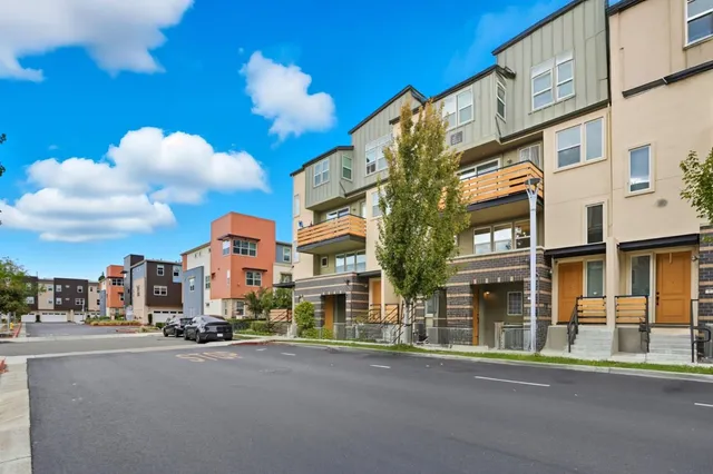 $968,000 | 678 Squire Avenue, San Jose, CA 95133