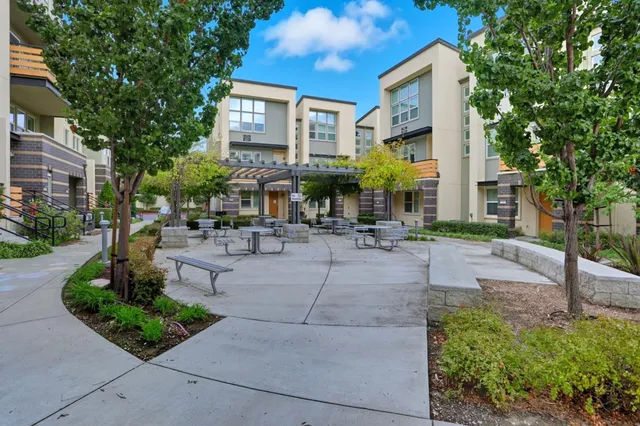 $968,000 | 678 Squire Avenue, San Jose, CA 95133