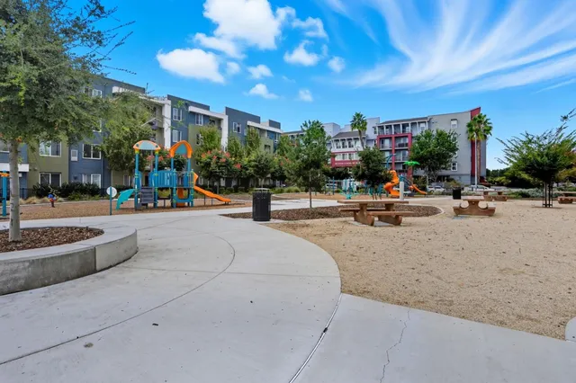 $968,000 | 678 Squire Avenue, San Jose, CA 95133