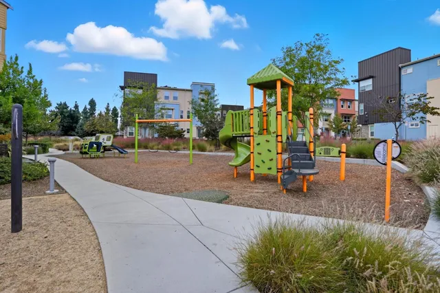 $968,000 | 678 Squire Avenue, San Jose, CA 95133