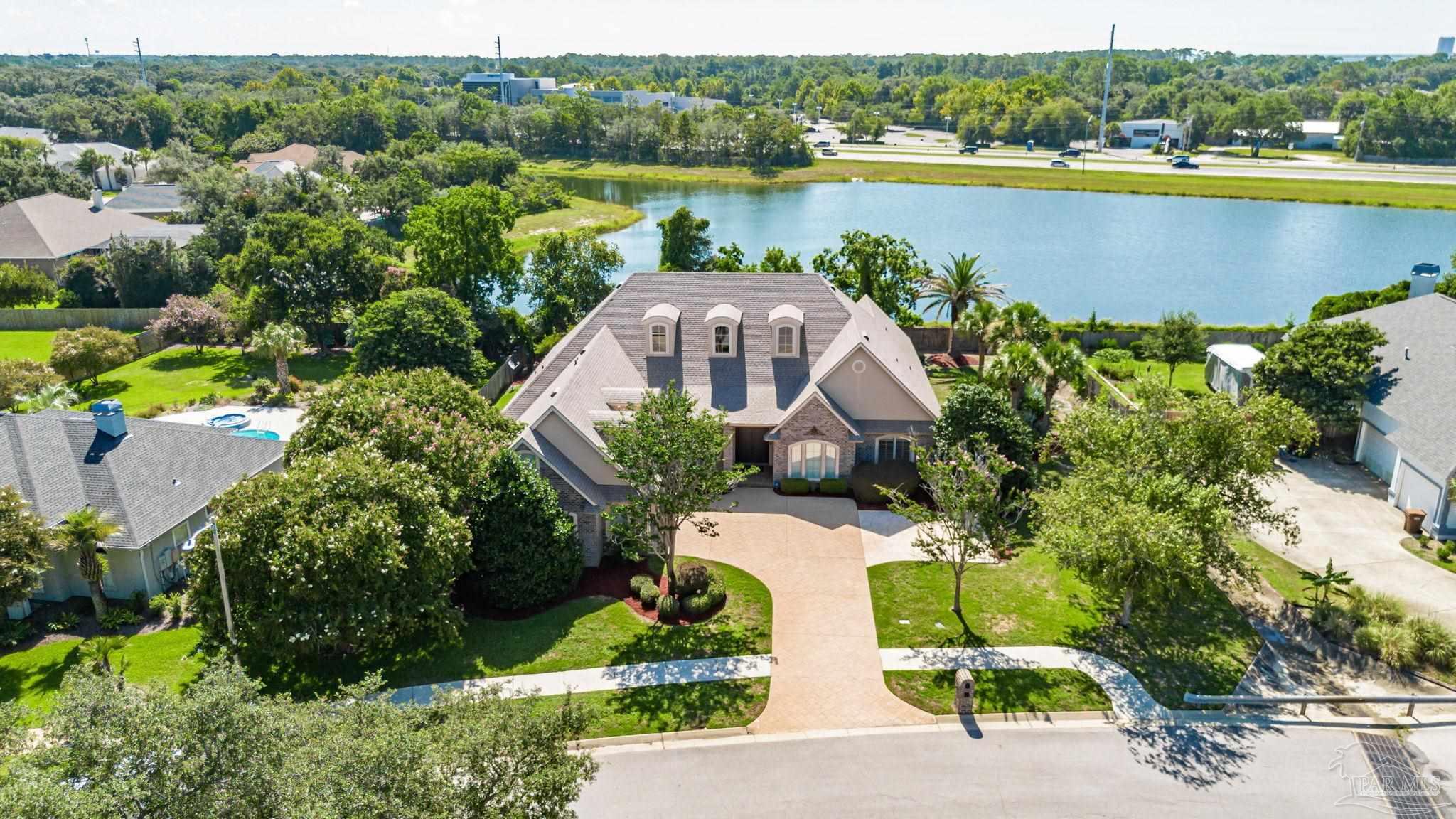 2569 Mary Fox Drive Gulf Breeze, FL 32563 - Photo 5 of 56