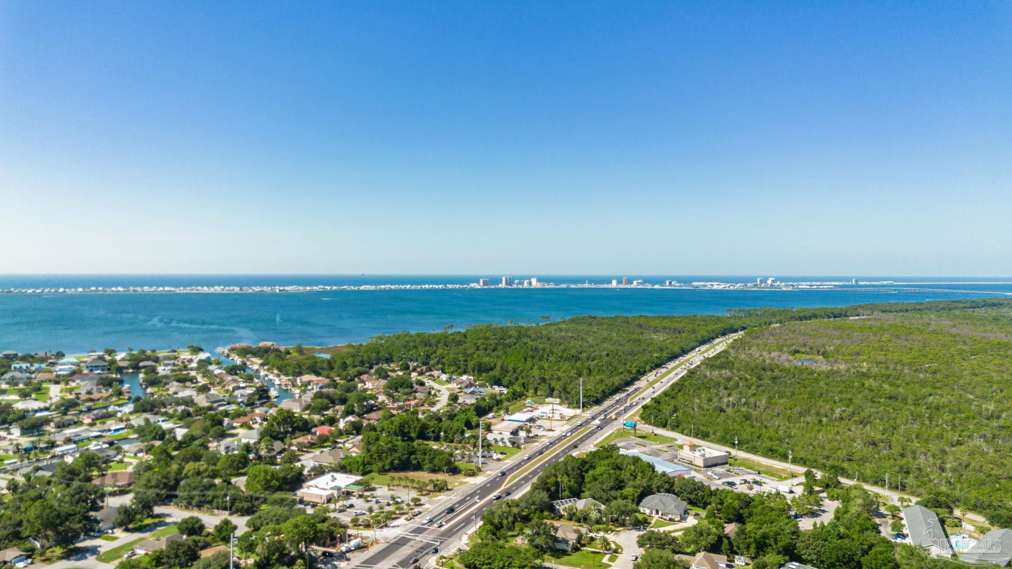 2569 Mary Fox Drive Gulf Breeze, FL 32563 - Photo 6 of 56