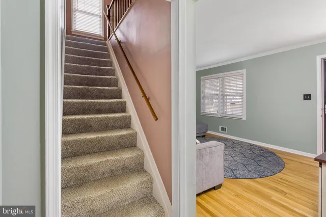 a view of a porch with entryway