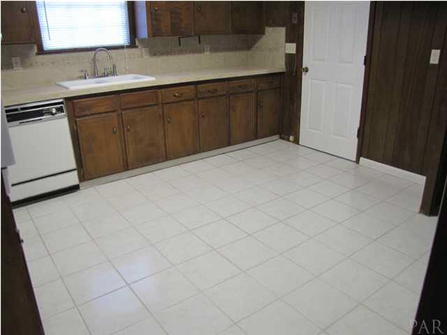 1025 Commonwealth Road Pensacola, FL 32504 - Photo 13 of 25 Tile floor