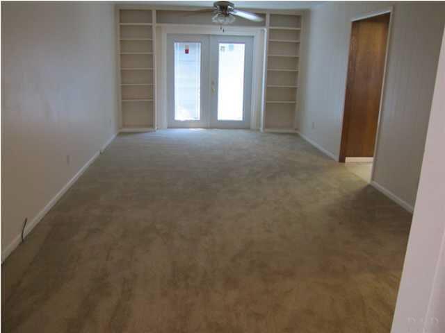 1025 Commonwealth Road Pensacola, FL 32504 - Photo 2 of 25 Family room with french doors to deck