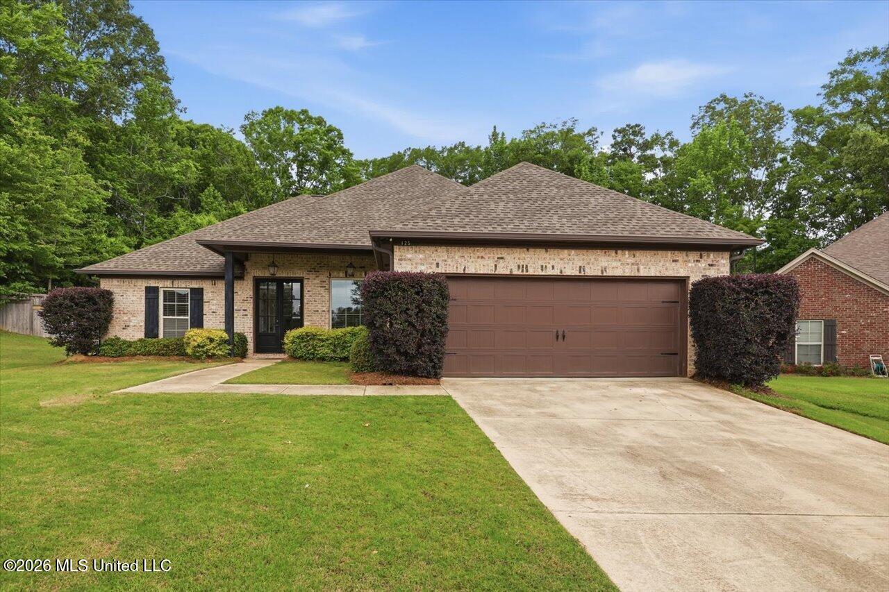 125 Victoria Place Brandon, MS 39042 - Photo 2 of 33 01-125 Victoria Pl _ Hometoursms.com
