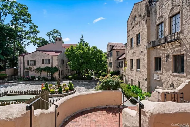 a view of outdoor space yard and patio